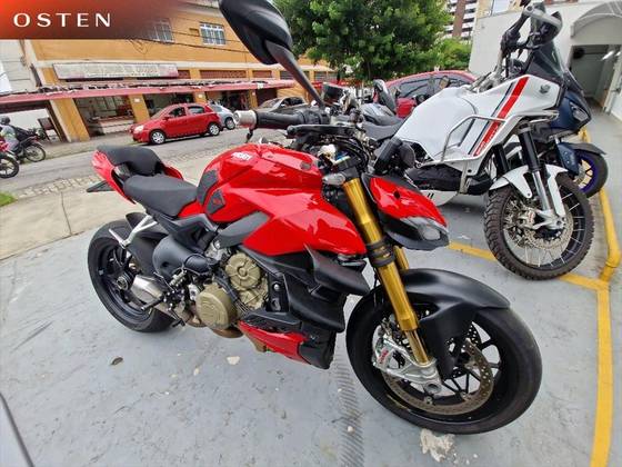 DUCATI STREETFIGHTER V4 S DUCATI STREETFIGHTER V4 S